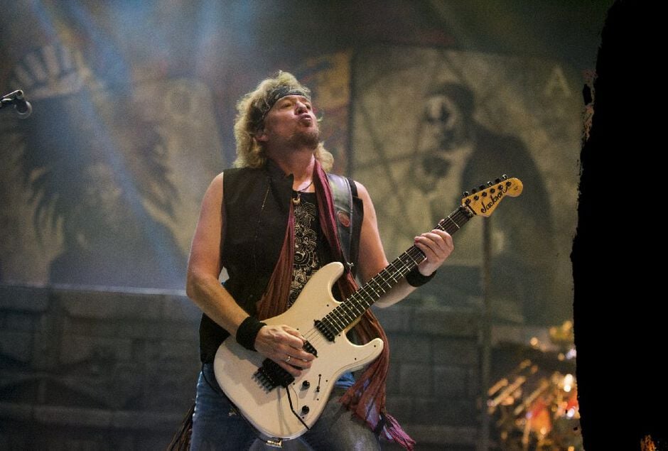 <b>Adrian Smith </b>