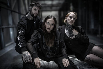 Sei die dunkelste Version deiner selbst. / Entdecke die Kollektionen! / OH MY GOTH!