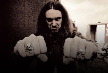 Cliff Burton (1962 - 1986) / Read