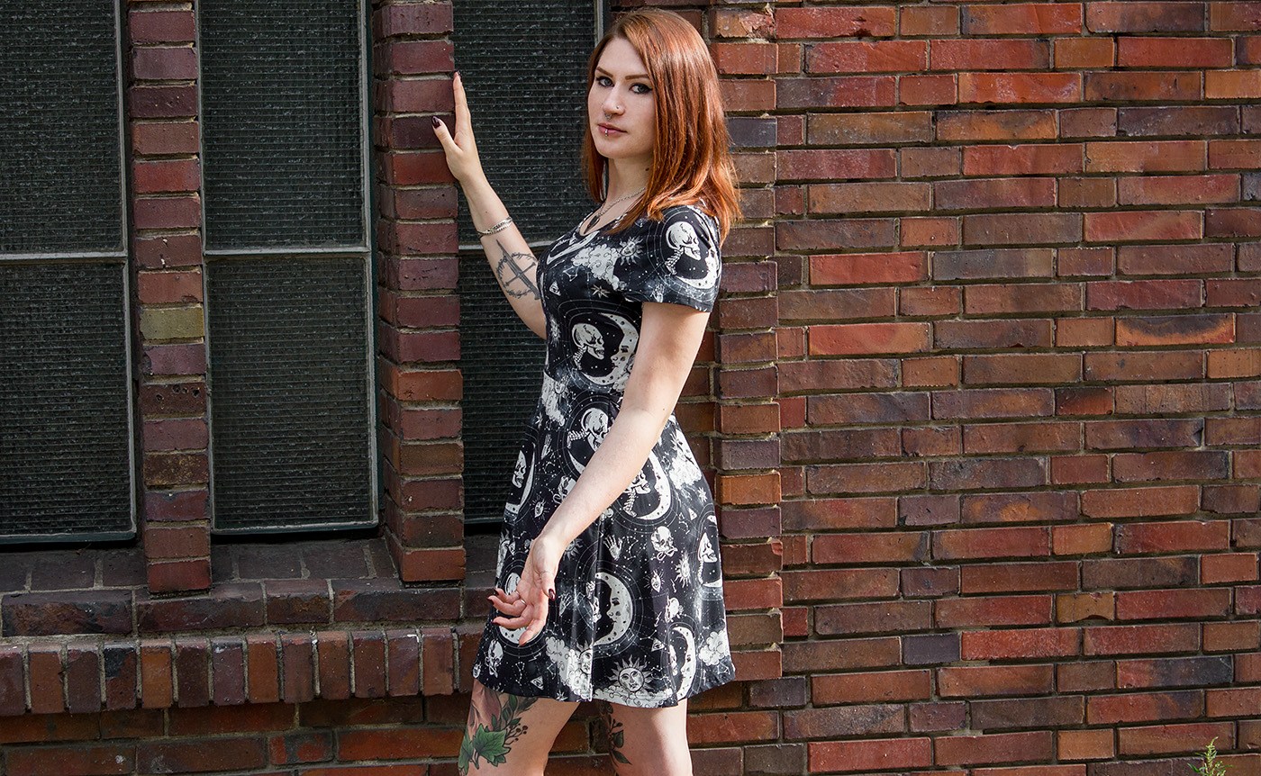 Moonstone Skater Dress von Jawbreaker