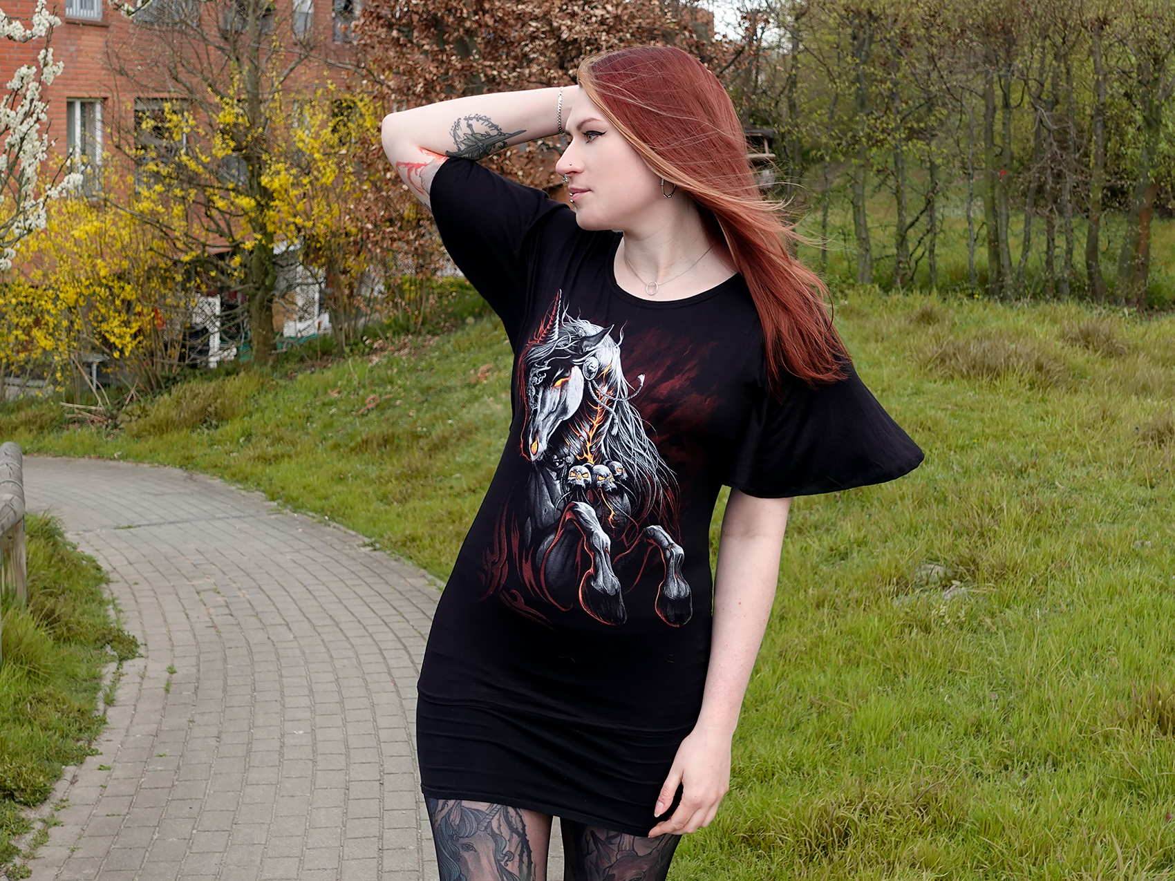 Infernal Unicorn T-Shirt von Spiral